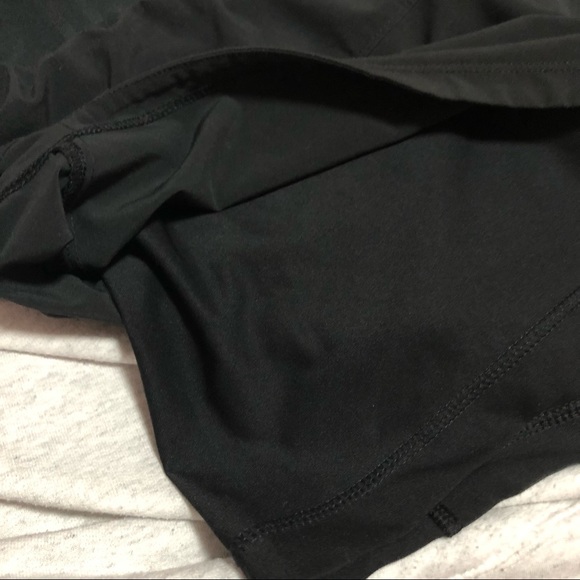 Black Nike athletic shorts - Picture 3 of 3